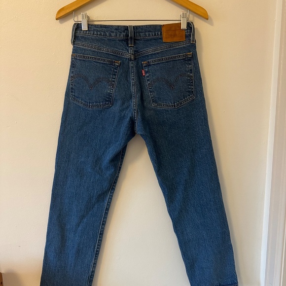 Levi's Wedgie Classic Straight Jeans in Stretch Cotton | Size 27 - Picture 4 of 10